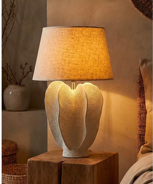 Lampada da tavolo color crema con paralume in tessuto (altezza totale 63 cm) Ester – Mauro Ferretti
