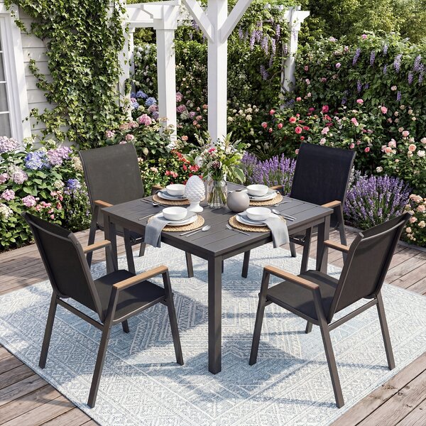 Costway Set di 2 sedie da giardino impilabili in tessuto traspirante e acciaio, Poltrone ergonomiche con braccioli portata 180 kg Nero