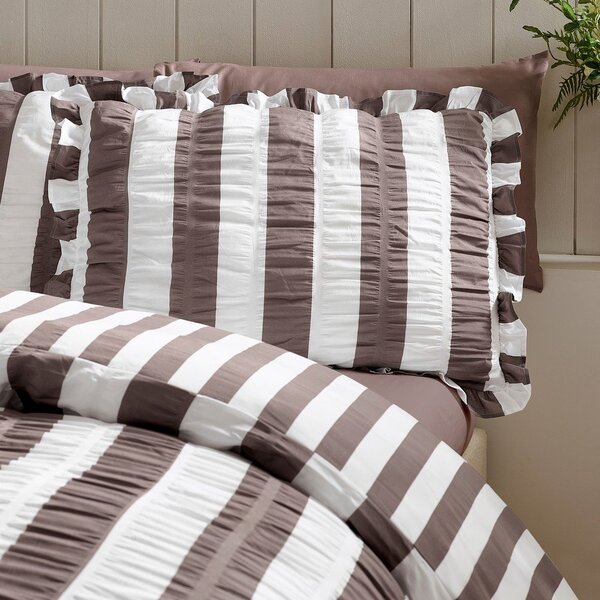 Set copripiumino e federa marrone scuro per letto matrimoniale 200x200 cm Seersucker Frill Stripe – Catherine Lansfield