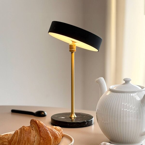 Dyberg Larsen Lampada da tavolo di design Moonlight, dimmerabile, Nero, Soggiorno / Sala da pranzo, Pietra, Design, Lampada da tavolo