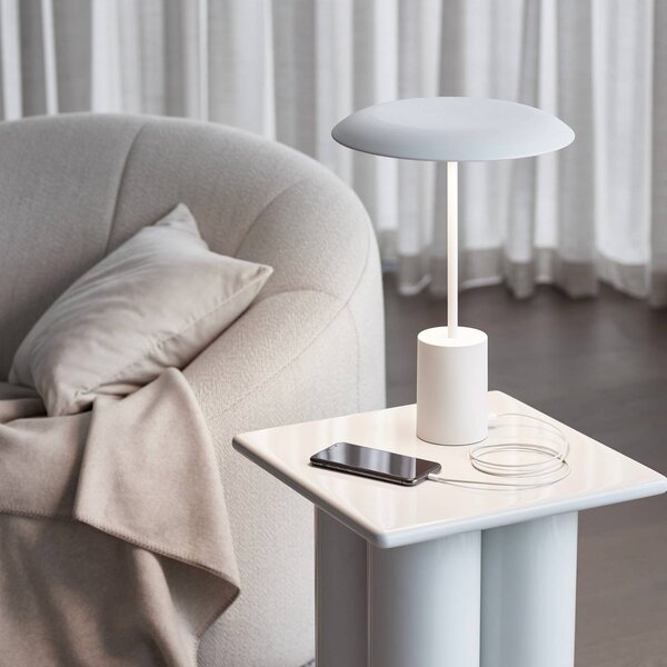 Beacon Lighting Beacon Lampada da tavolo LED Smith, bianca, metallo, porta USB