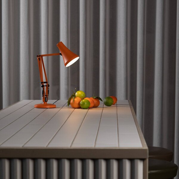 Anglepoise Lampada da scrivania 90 MINI VIVID, dimmerabile, Giallo / Arancione, Studio / Ufficio, Alluminio, Industriale, Lampada da tavolo