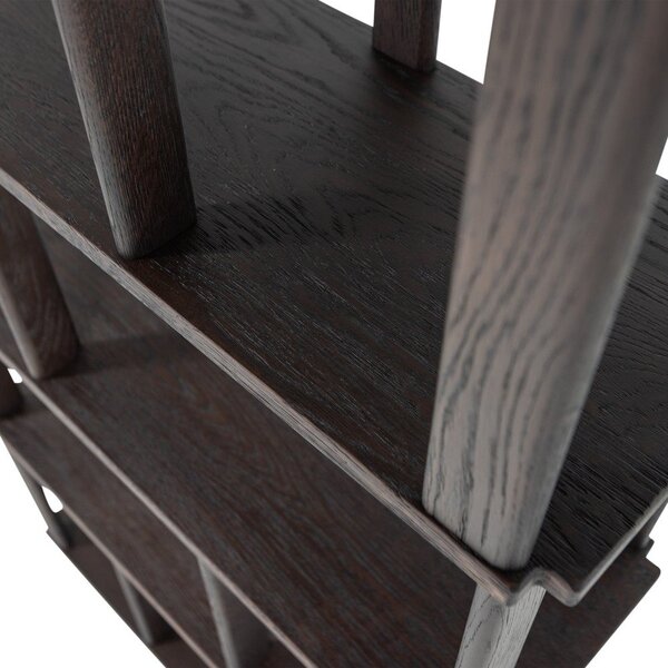 Libreria marrone scuro in rovere massiccio 90x186x30 cm Riss – WOOOD