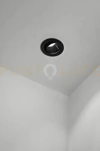 Oasis faretto da incasso orientabile in alluminio nero d.9cm 1 luce