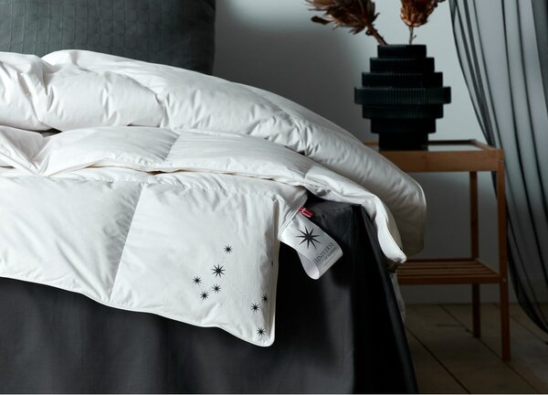 Piumino estivo con imbottitura in piuma 140x220 cm Capella Cool - Universe of Sleeping